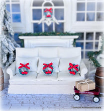 Dollhouse Christmas wreath with red ute farmhouse