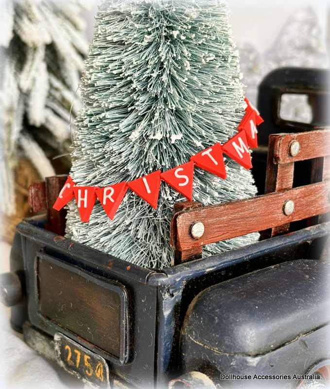 Dollhouse Christmas bunting hanging decorations