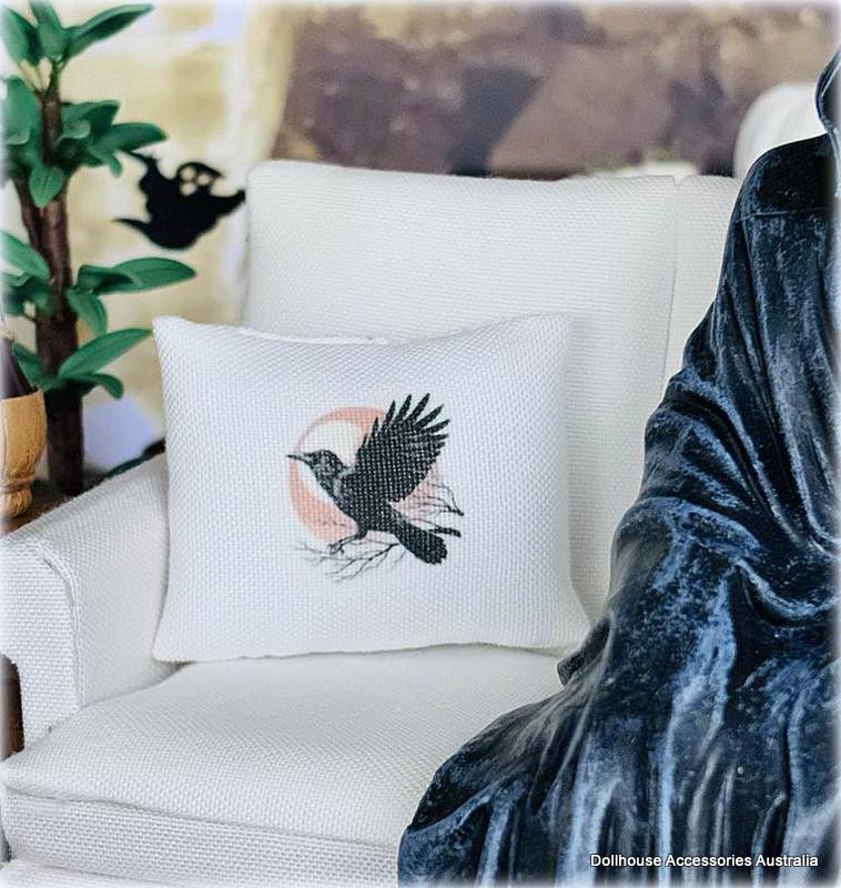 White Cushion - Black Crow - Miniature