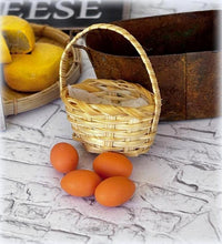 Basket with 4 Large eggs - Miniature