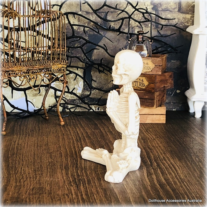 Yoga Skeleton - Prayer Pose - 8 cm high - Miniature