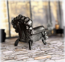 Skull Throne Chair - Miniature