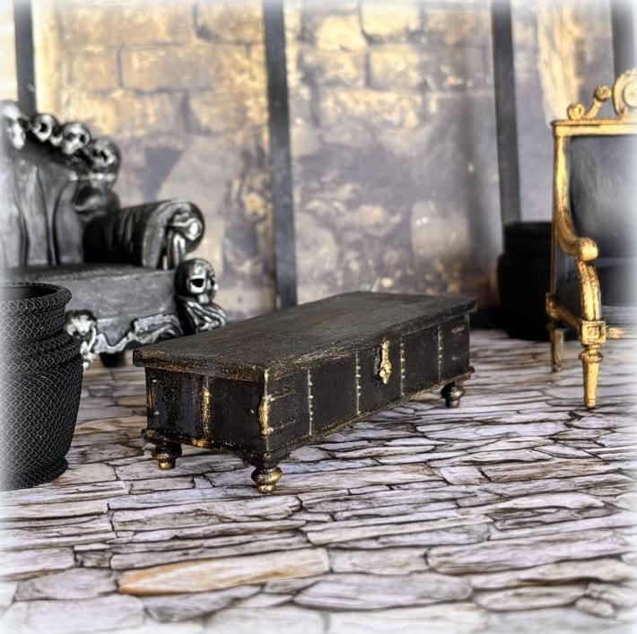 Dollhouse coffee table chest table