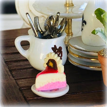 Dollhouse food strawberry cheesecake