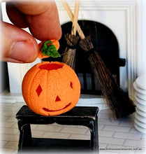 Dollhouse halloween jack o lantern pumpkin