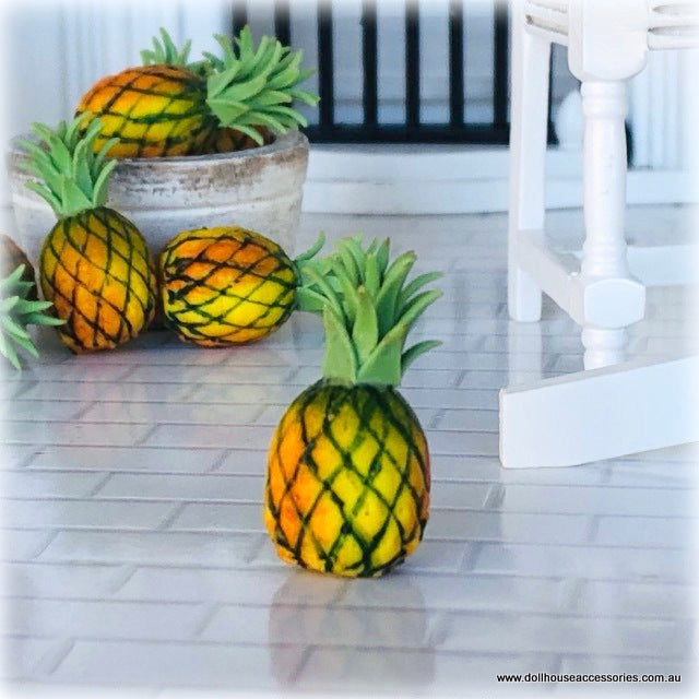 Pineapple - Miniature
