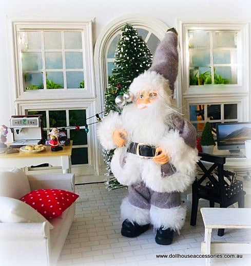 Dollhouse Christmas Santa figure Father Christmas St Nicholas