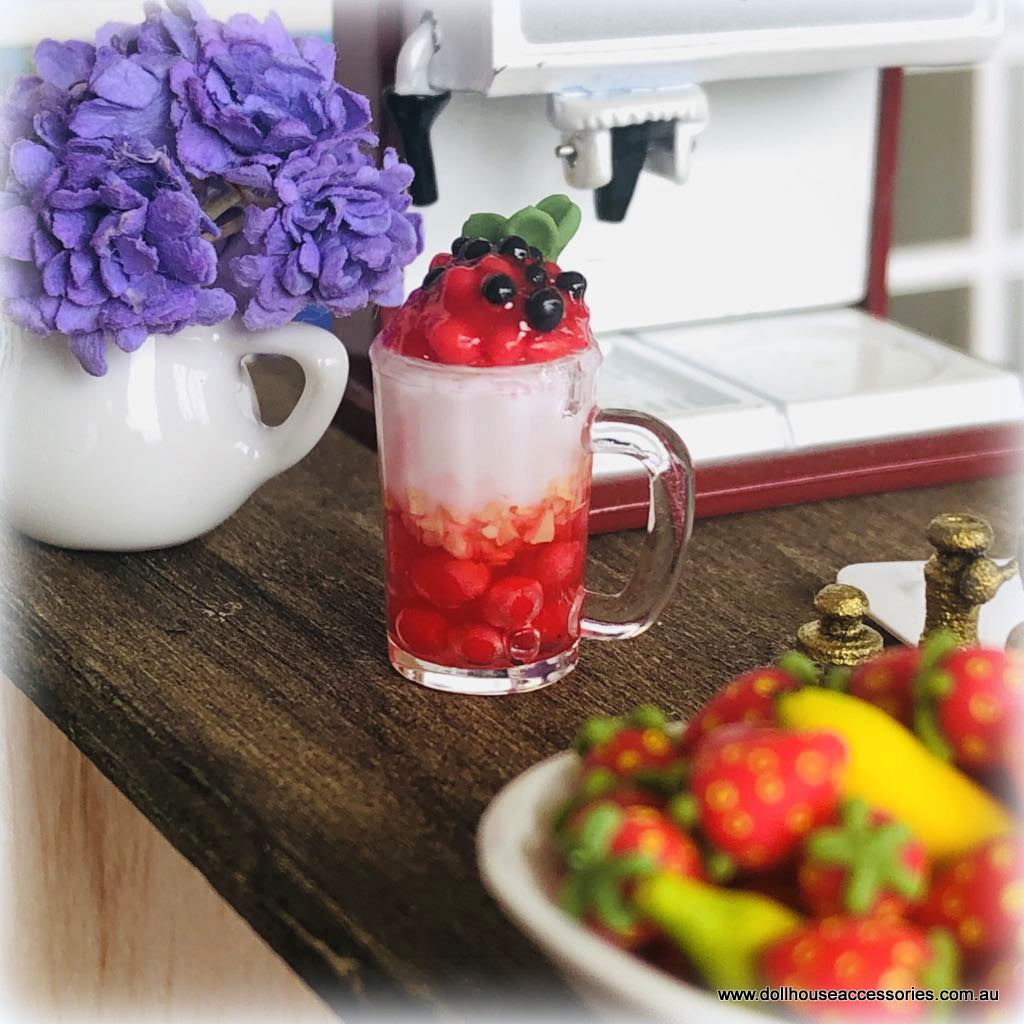 Dollhouse berry smoothie cafe health shop drinks