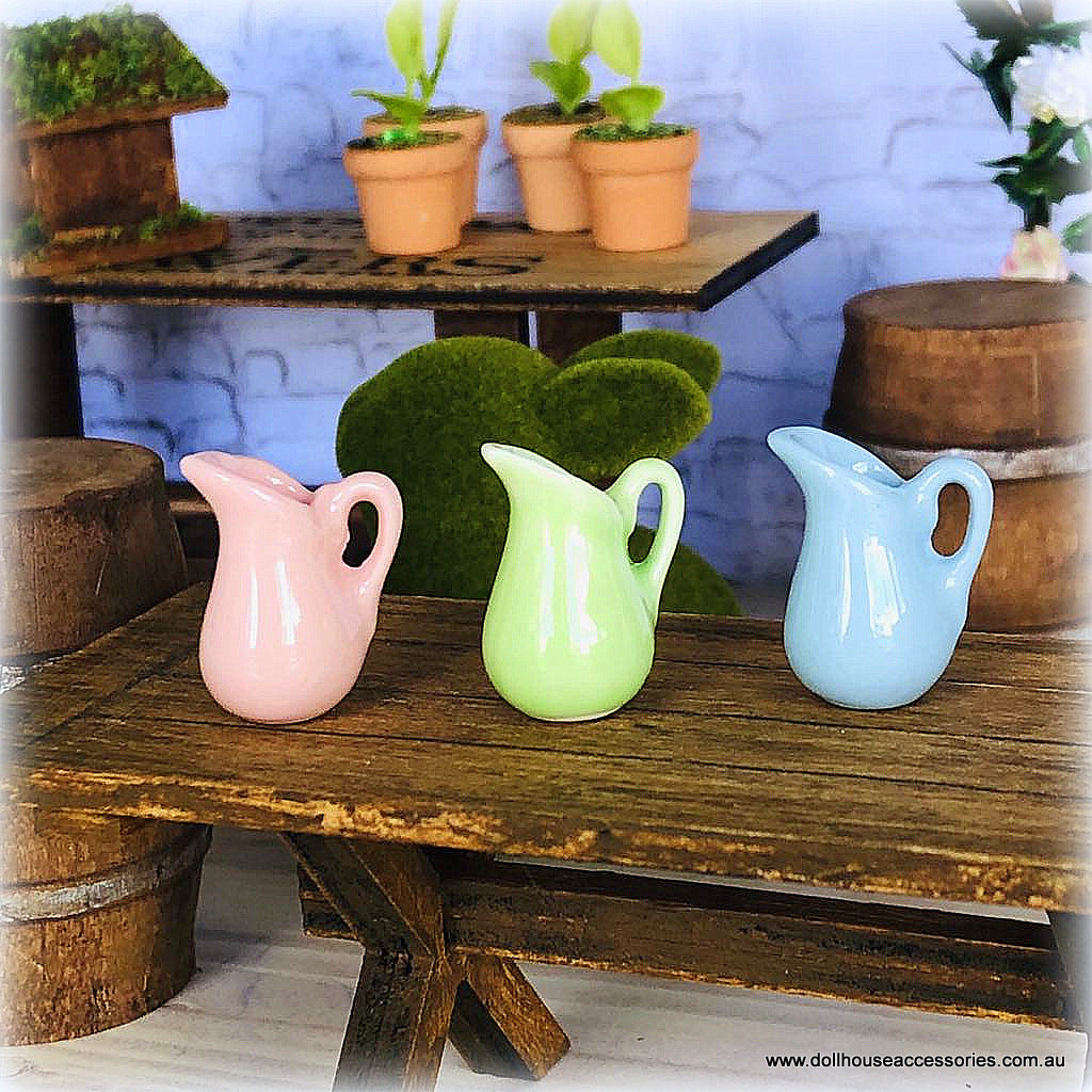 Dollhouse coloured pastel vases