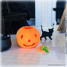 Dollhouse halloween jack o lantern pumpkin