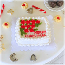 Dollhouse Christmas Square Cake