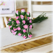 Bouquet of 25 Pink Rosebuds - Miniature