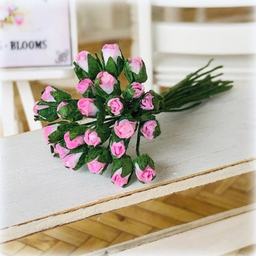 Bouquet of 25 Pink Rosebuds - Miniature