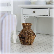 Dollhouse basket wicker can look