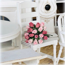 Dusky Pink Bouquet of 20 Paper Roses - Miniature