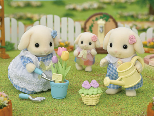 Sylvanian Families Blossom Garden set with 2 Flora Rabbits