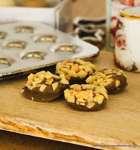 Chocolate Crunch Biscuits x 4 - Miniature
