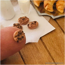 Dollhouse-food-cookies-realistic-miniature-bakingday