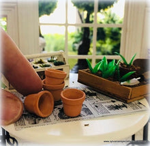 Terracotta Pots x 4 - small - Miniature