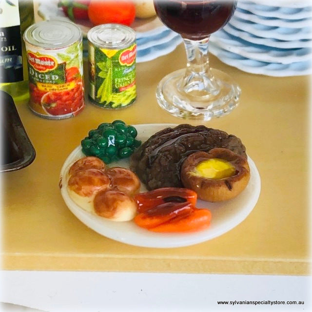 Dollhouse miniature roast dinner meat potatoes