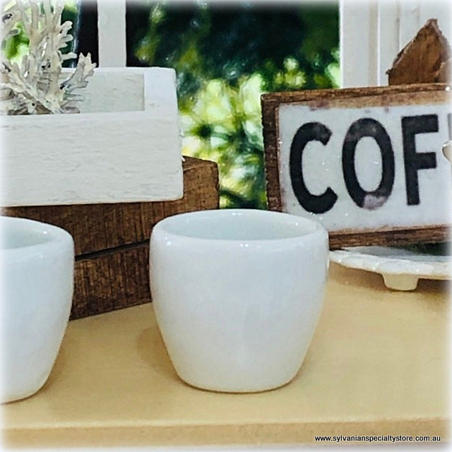 White Pot - Miniature