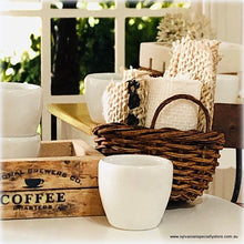 White Pot - Miniature