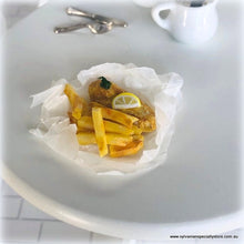 Dollhouse fish n chips in paper