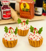 Dollhouse miniature 1 cm cupcakes christmas