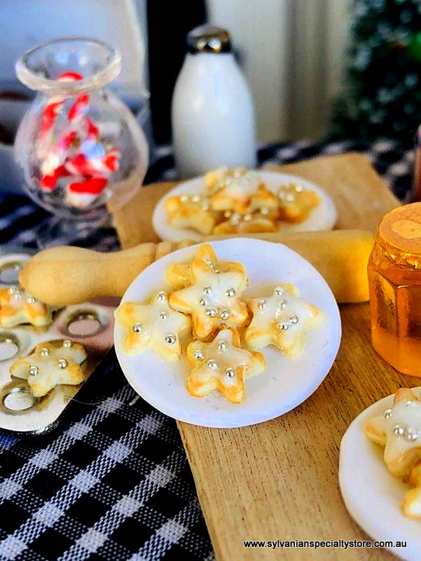 Dollhouse miniature Christmas Shortbreads stars handmade Australia