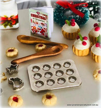 Dollhouse miniature baking tart tray pan metal