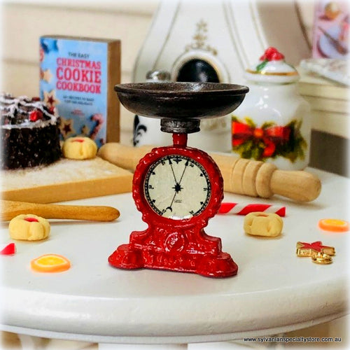 Red Kitchen Scales Vintage-style - Miniature