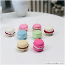 Dollhouse miniature food macaroons macarons patisseries