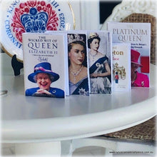 Queen Elizabeth Book Set of 5 - Miniature -  These do not open