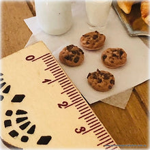 Dollhouse-food-cookies-realistic-miniature-bakingday