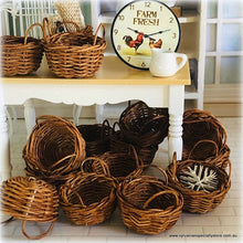 Wicker Basket With Handles - 2.5cm high- Medium - Miniature