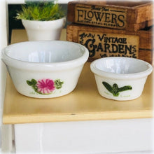 Dollhouse crockery kitchen bowls farm rooster