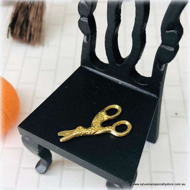 Broomstick Trimming Shears - Miniature
