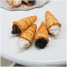 Chocolate Horns Mixed x 4 -  Miniature