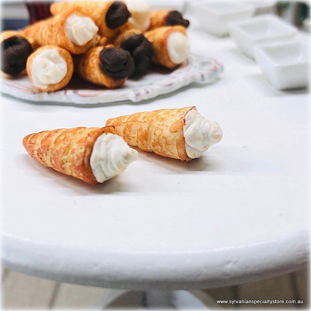 Cream Horns x 2 - Miniature