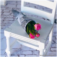 Dollhouse Miniature pink rose bouquet florist clayyflowers