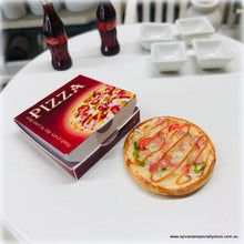 Dollhouse food pizza and box miniature