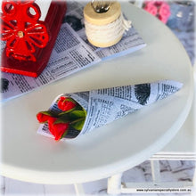 Dollhouse minaiture bunch of red roses valentines day