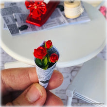 Dollhouse minaiture bunch of red roses valentines day