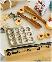 Dollhouse miniature baking tart tray pan metal