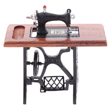 Sewing Machine Black/Wood - Miniature