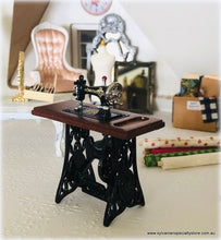 Dollhouse miniature sewing machine black