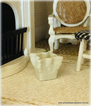 Dollhouse modern miniature planter pot