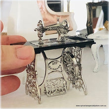 Sewing Machine -Silver - Miniature