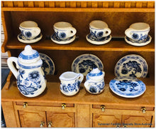 Dollshouse tea set miniature blue delft
