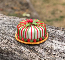 See our other miniature Christmas cakes and accessories here  Sylvanian Families Market Day Christmas cakes miniatures